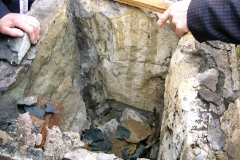 Renovierungsarbeiten - der alte Bildstock wird abgebaut